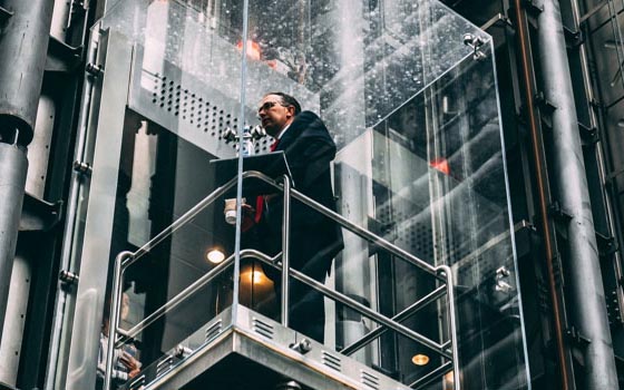 Thang máy quan sát