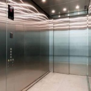 Thang máy tải hàng